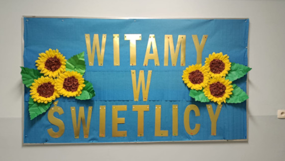 Witamy i jak co roku zachęcamy do odwiedzania zakładki „Świetlica” na stronie internetowej szkoły. Zamieszczamy tam informacje o realizowanych działaniach, podejmowanych inicjatywach i ciekawych wydarzeniach, dzięki czemu można na bieżąco śledzić życie naszej świetlicy